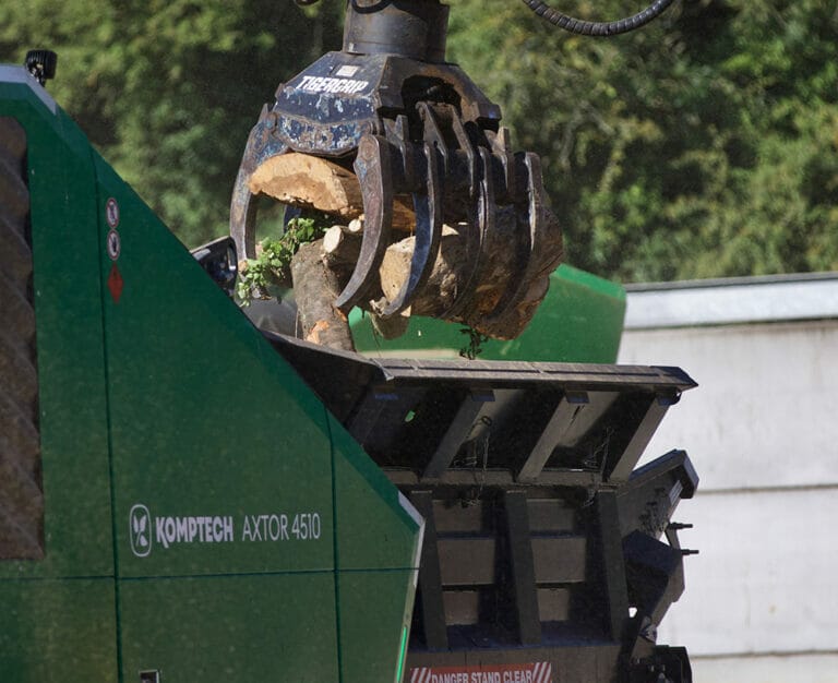 Komptech Axtor shredder